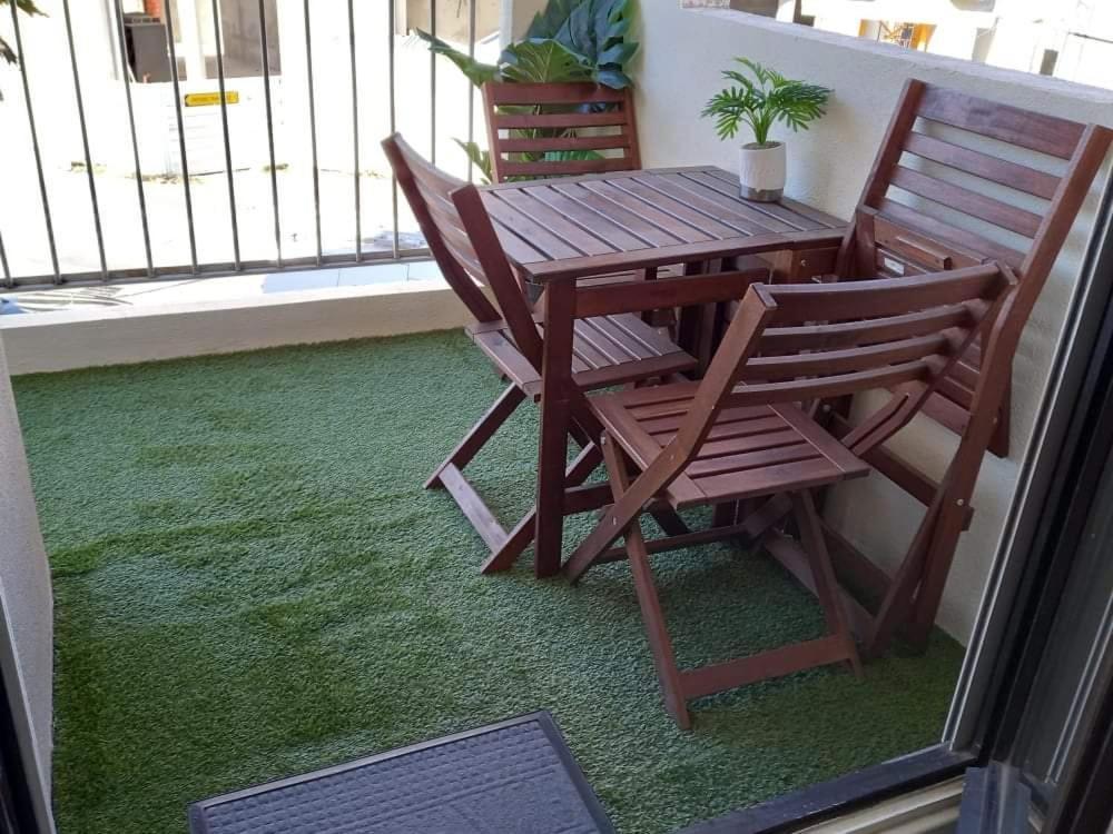 אגדה Port Studio Piscine, Parking, Prive,Navette Aeroport מראה חיצוני תמונה
